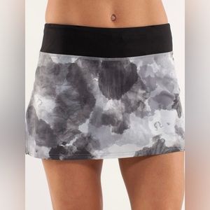 lululemon athletica Black and Gray Skirt